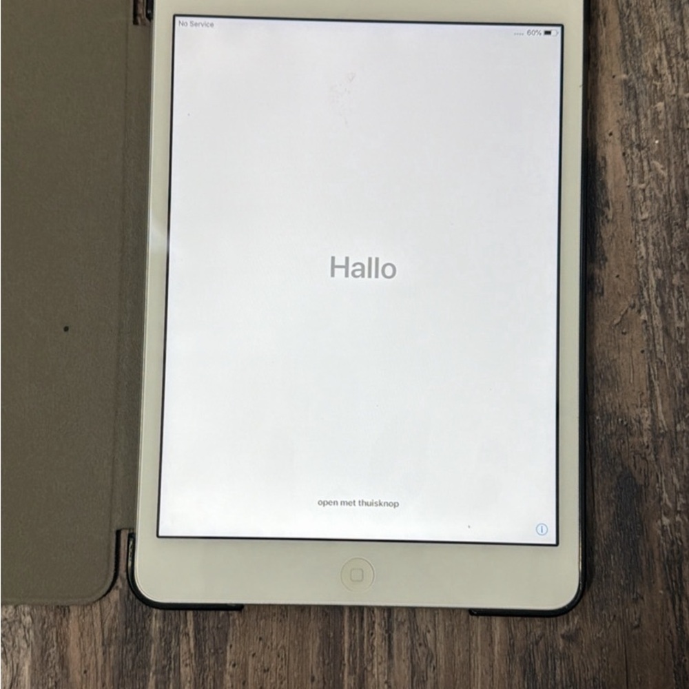 Apple Tablet - White